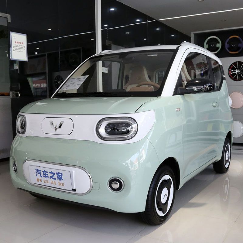 Wuling Hongguang mini macaron bev sedan